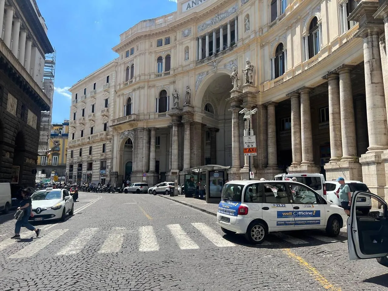 Casa Giulia Piazza Plebiscito Apartment Naples