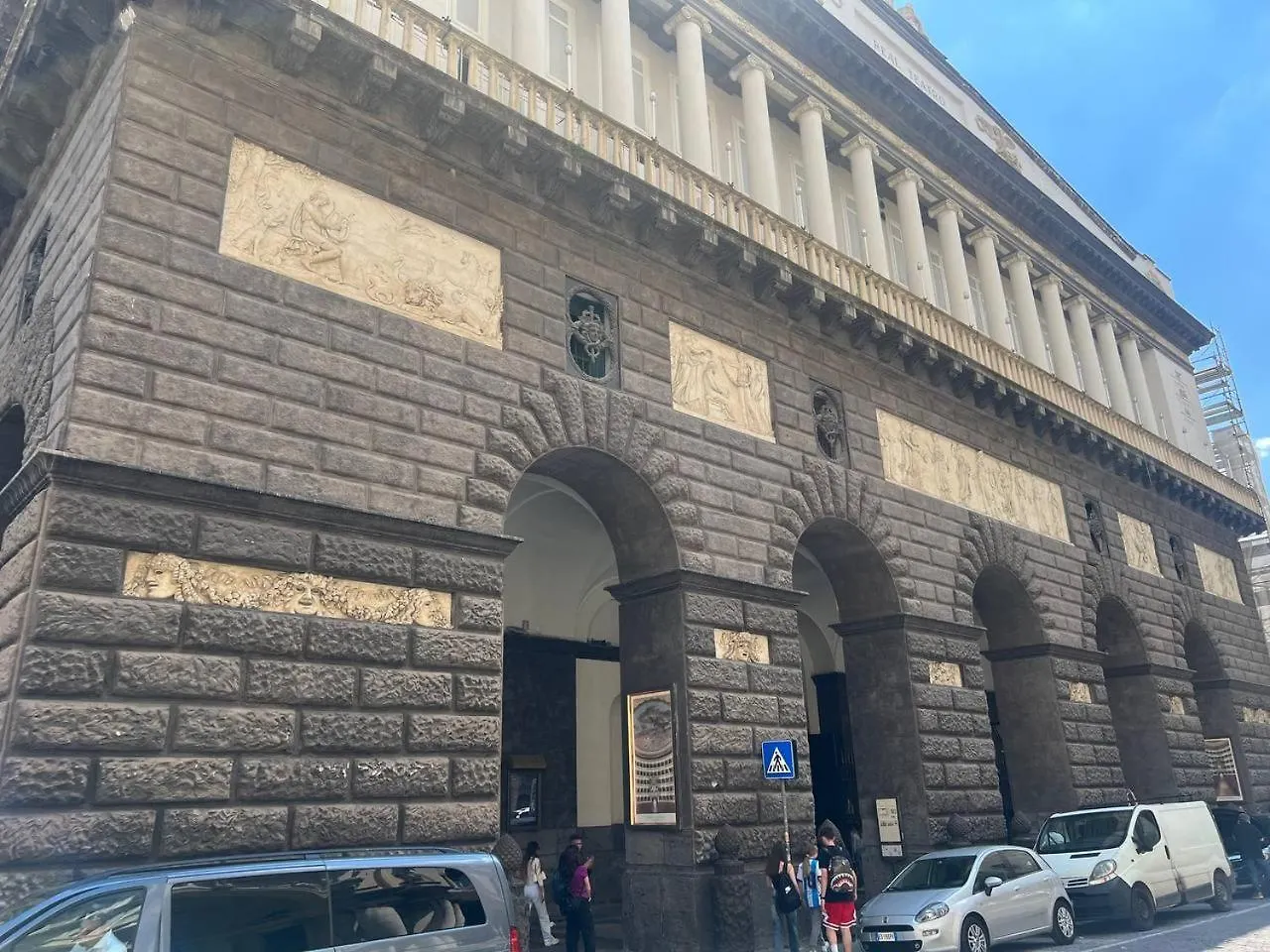 Casa Giulia Piazza Plebiscito Apartment Naples Italy