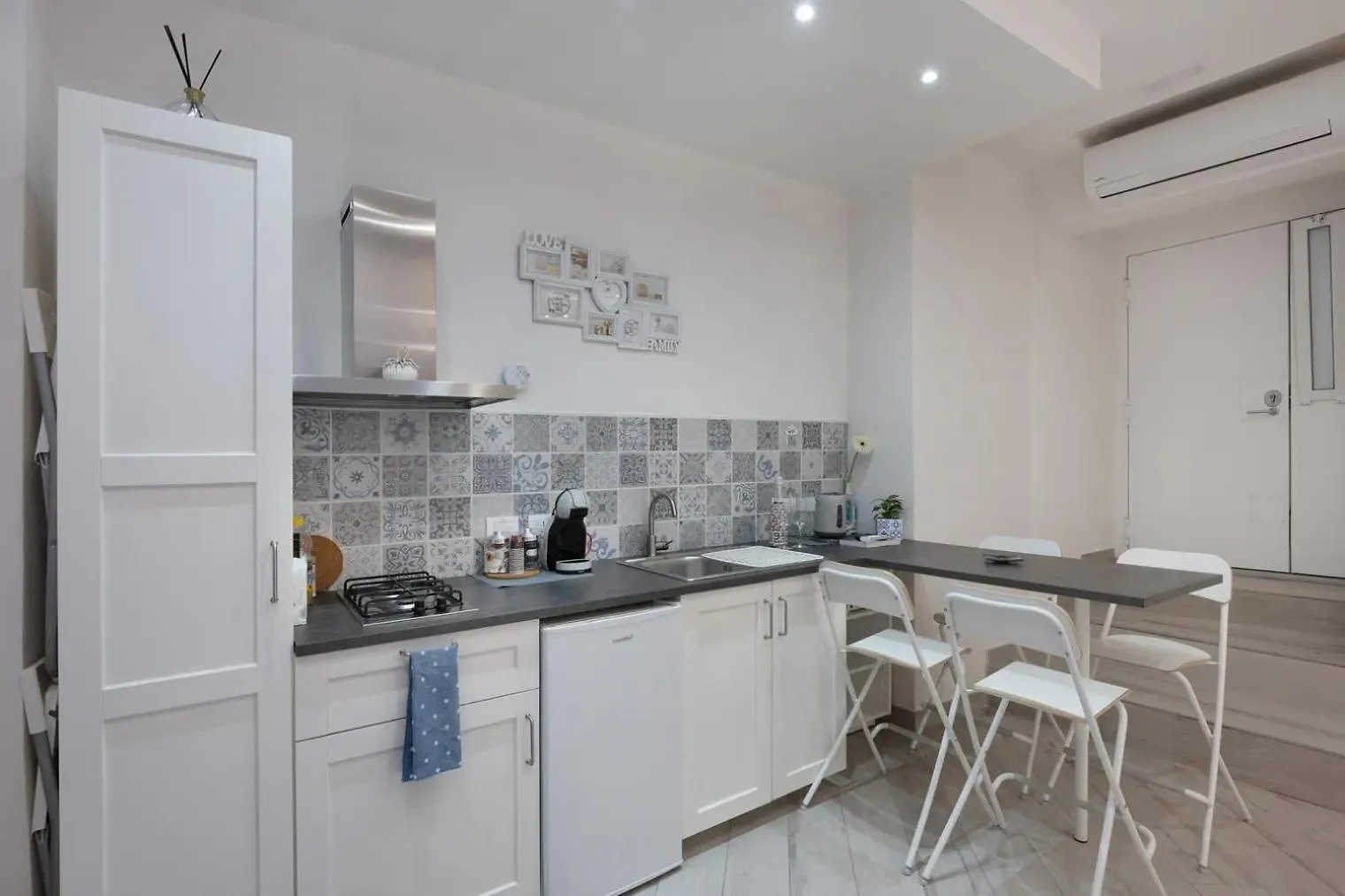Casa Giulia Piazza Plebiscito Apartment Naples
