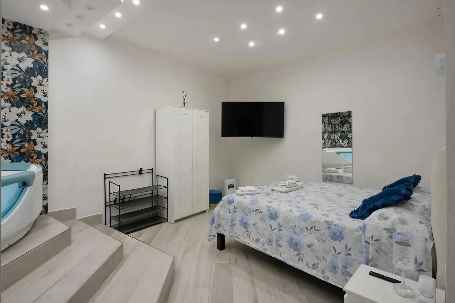 Casa Giulia Piazza Plebiscito Apartment Naples Italy
